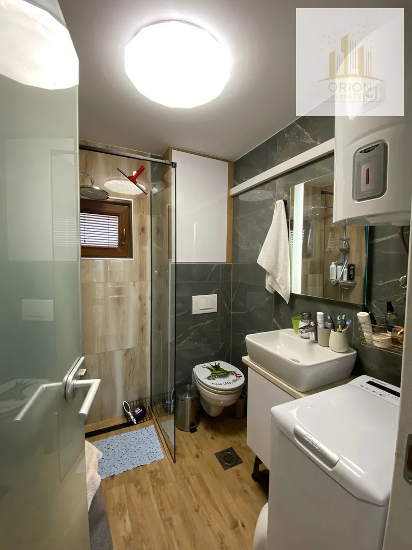 rovanjska, kuća s 2 apartmana, bazenom i očaravajućim pogledom, prilika! - slika 17