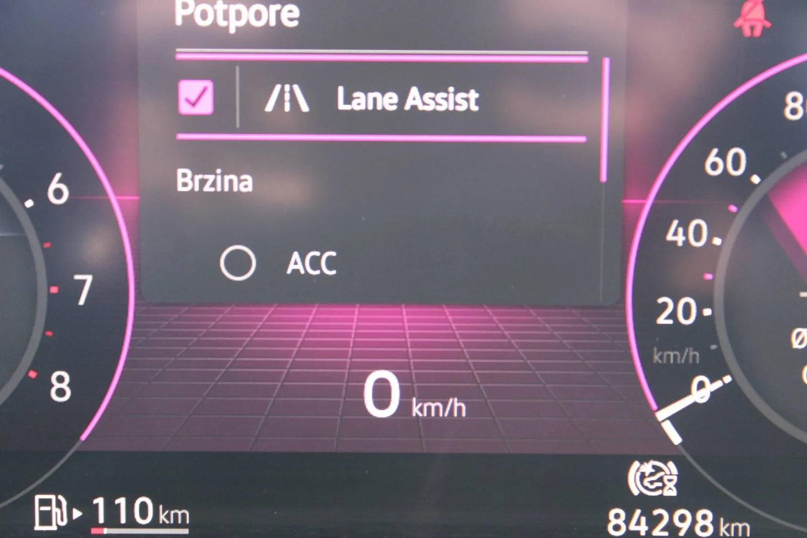 vw golf viii 1.0 etsi dsg - slika 22