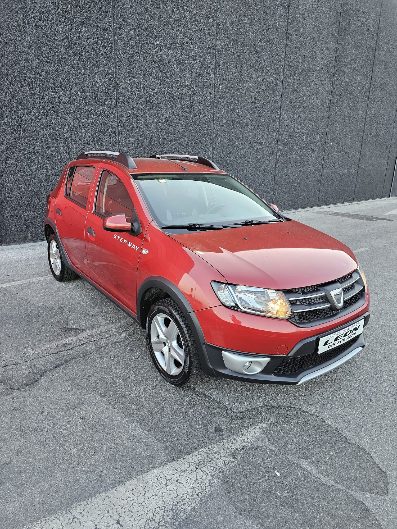 dacia sandero 1,5 dci 90 s&s ,2016 g. 167000 km - slika 2