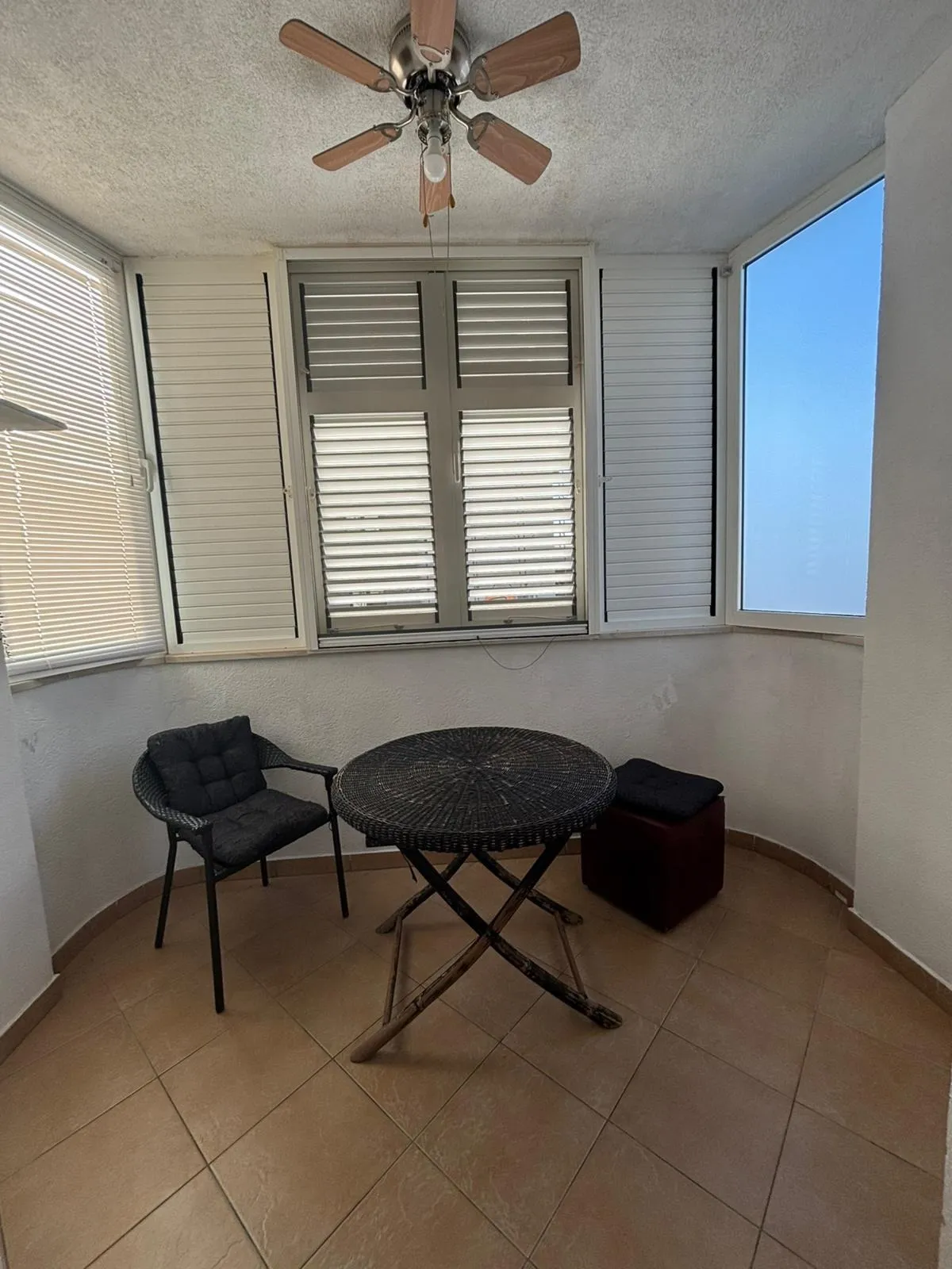 dugoročni najam! trosoban stan: kaštel lukšić, 83.00 m2 - slika 14