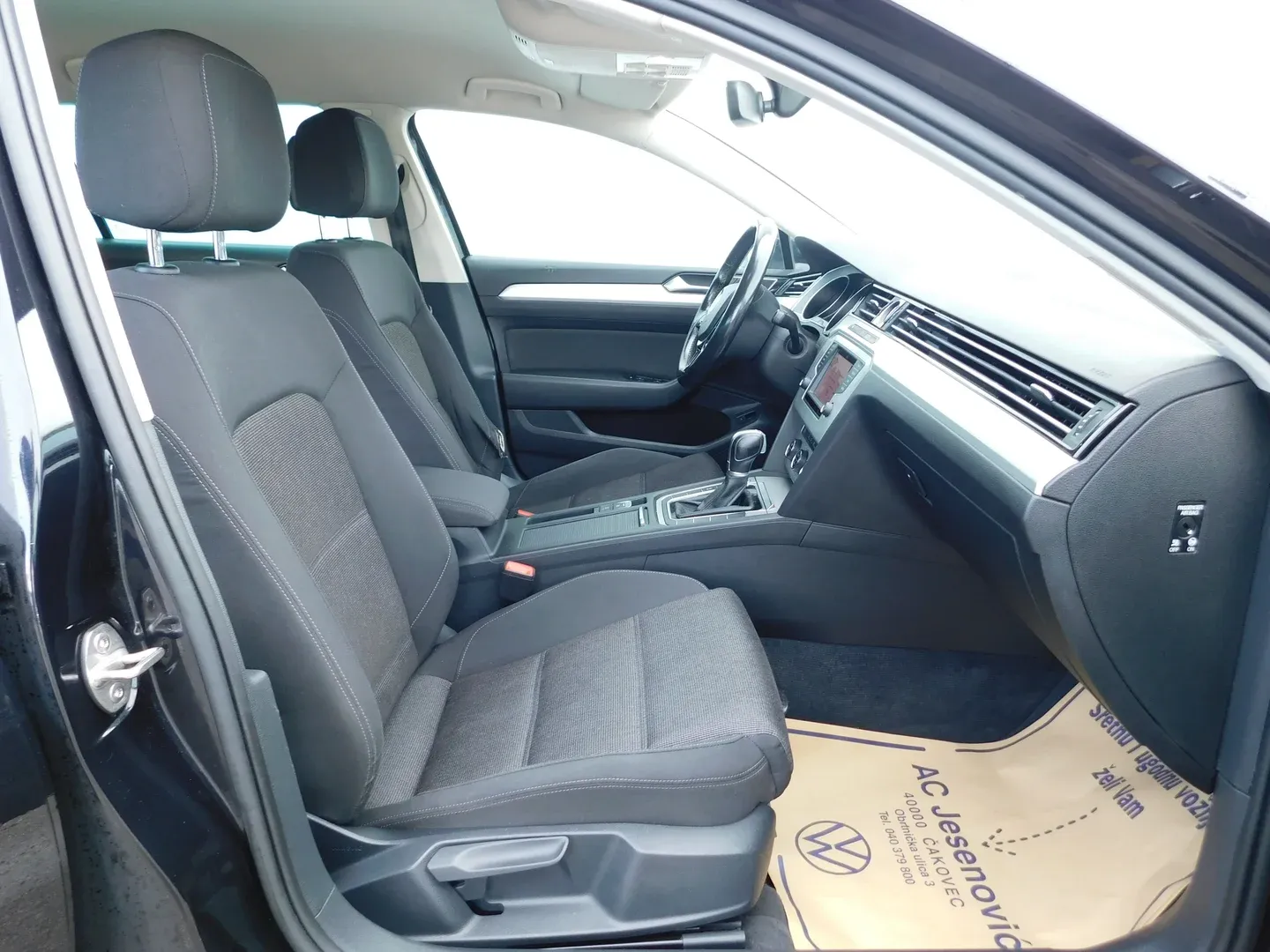 12556 volkswagen passat variant 1.6 tdi dsg comfortline - slika 11