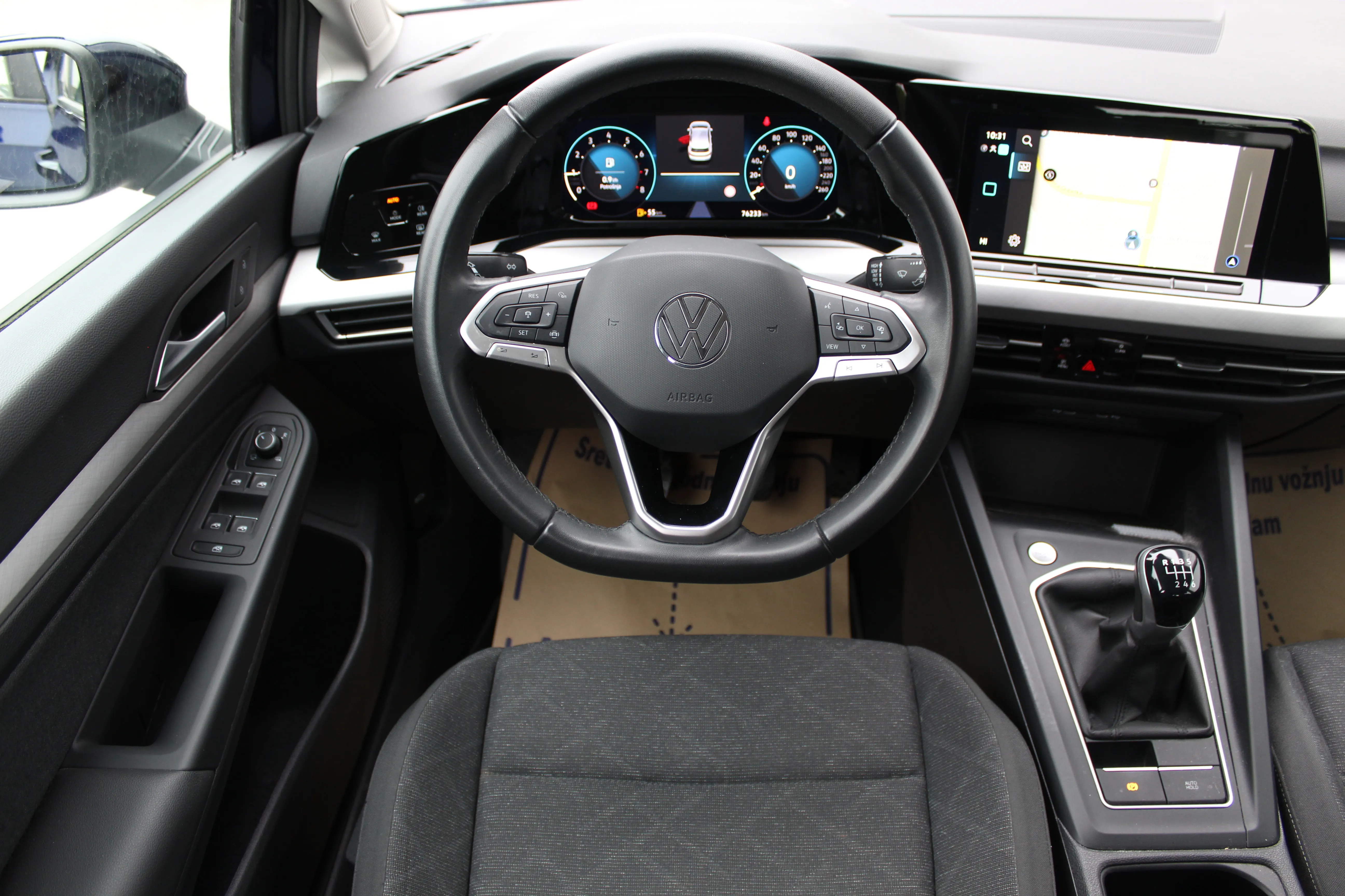 13155 volkswagen golf 1.0 tsi life - slika 10