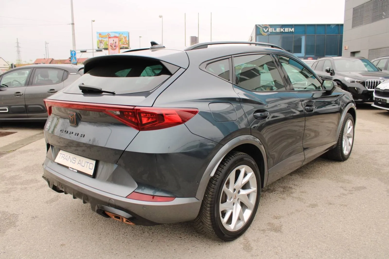 cupra formentor 1.4 e-hybrid dsg *led, navigacija, kamera* - slika 5