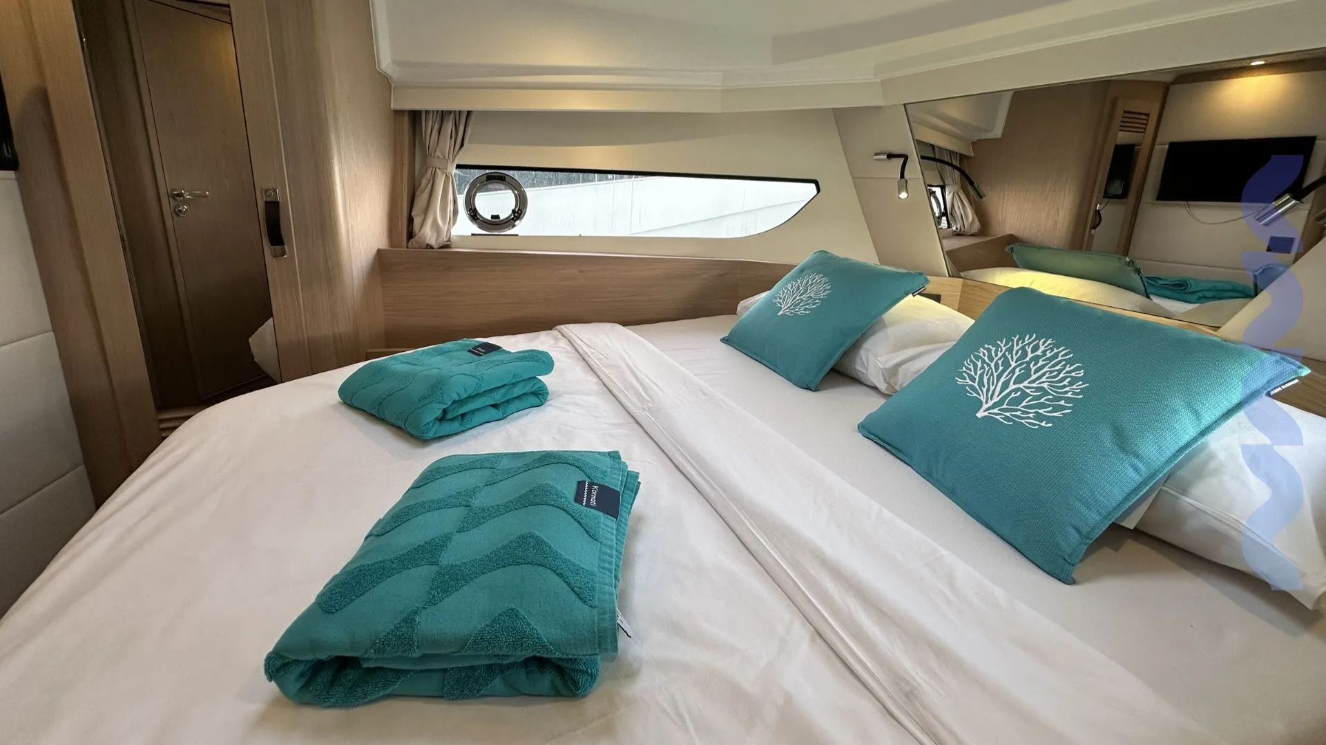 swift trawler 37 - premijera 2026 - slika 18