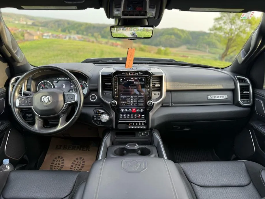 dodge ram 1500 5.7 hemi e-torque laramie - slika 12