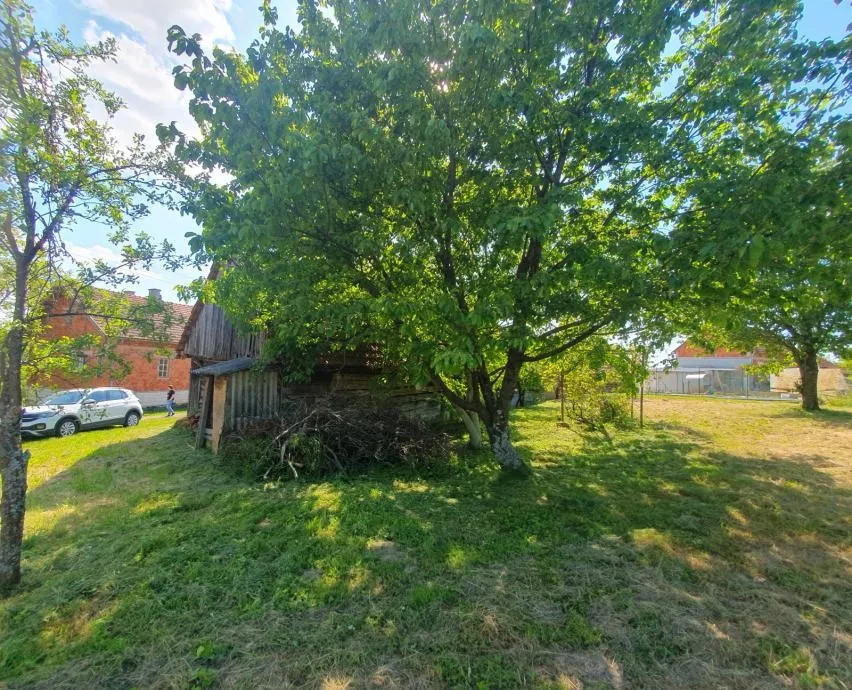 građ. zemljište, kraljev vrh, 1680 m2 s drv. objektom 90m2 i bunarom - slika 5