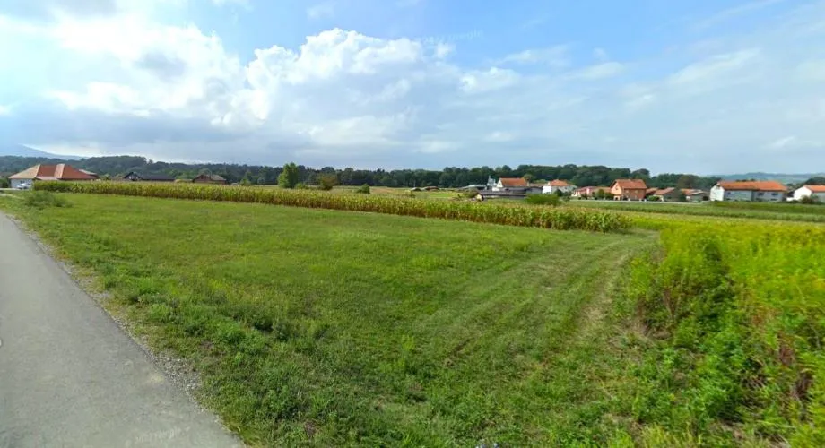 građ. zemlj. jakovlje, 1290m2, lijepa pozicija ! - slika 2