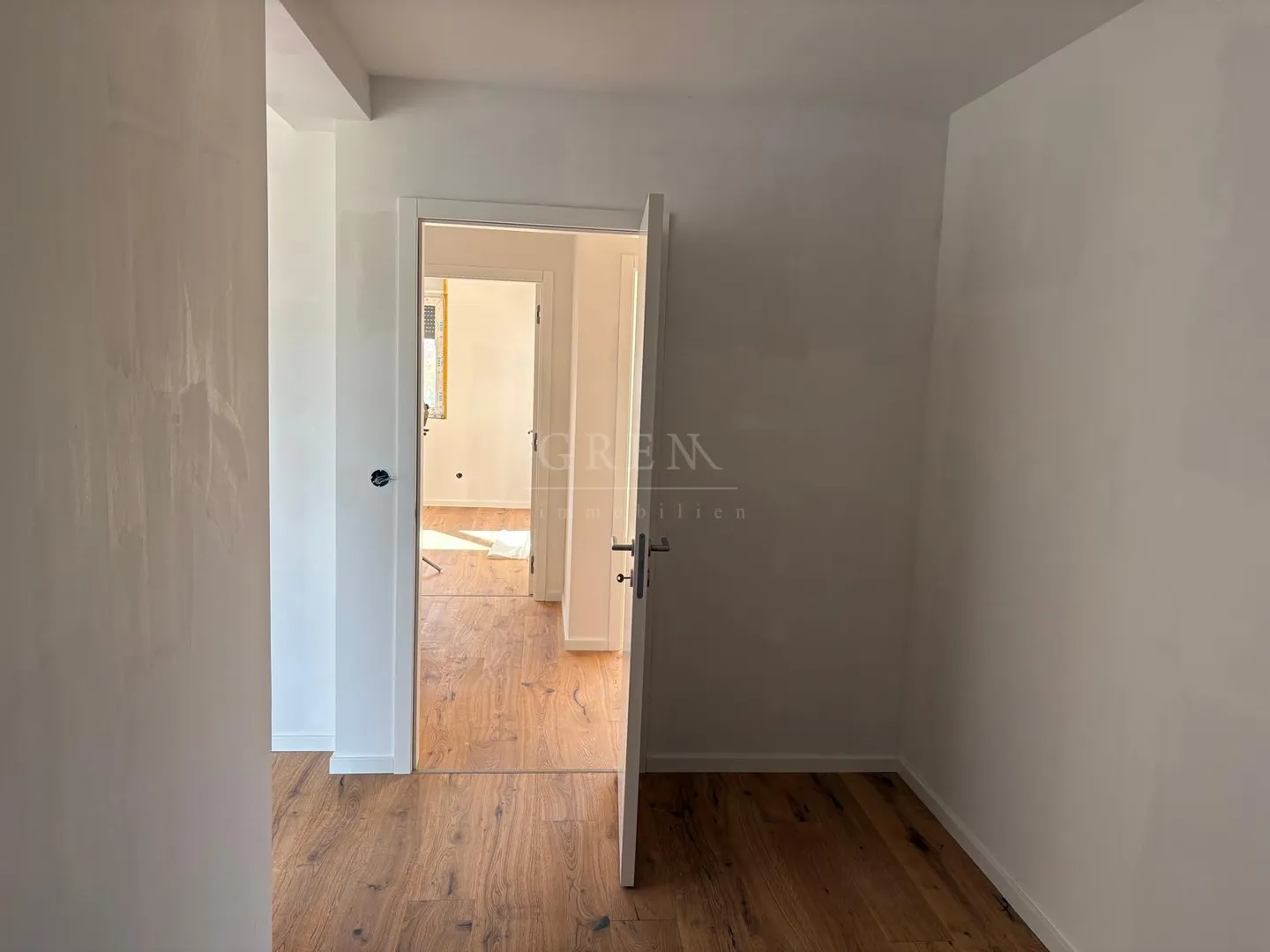 prodaja,vodice srima, dvojna kuća 204,40 m² (neto) sa bazenom! - slika 24