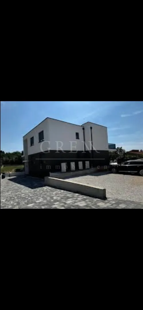 stan u prizemlju sa bazenom 4 km od poreča - slika 5