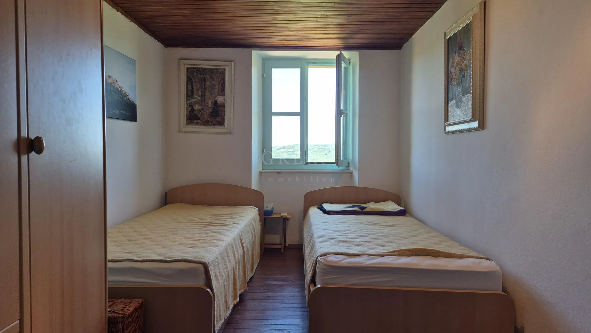motovun - renovirana kamena kuća sa lijepim pogledom - slika 10