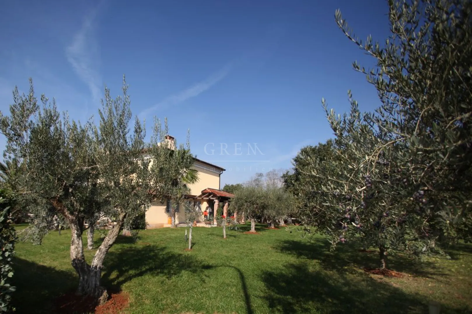 prekrasna vila poreč, 800 m od mora, 420 m2 - slika 7