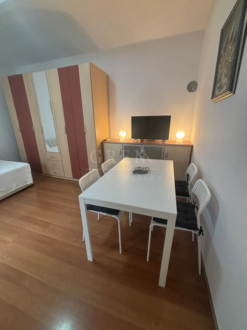 stan zagreb centar, 25 m2, jurišićeva ulica - slika 5