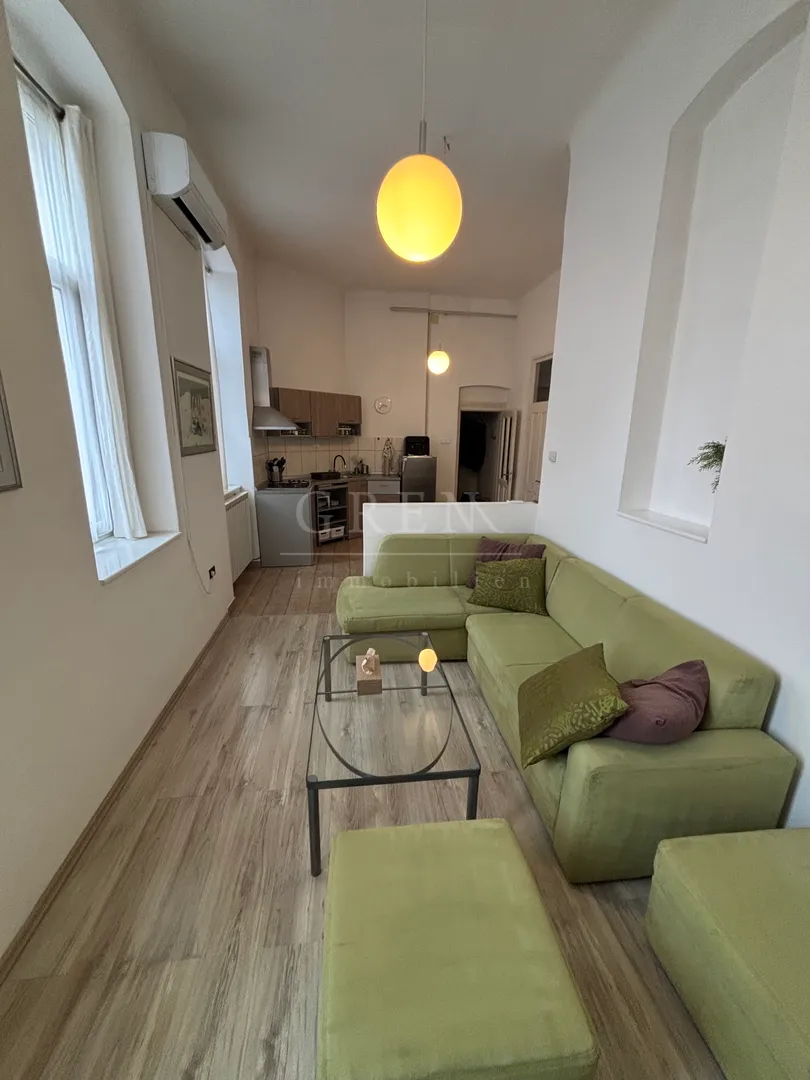 stan zagreb donji grad, 50 m2+20 m2 spremište, prilika - slika 3