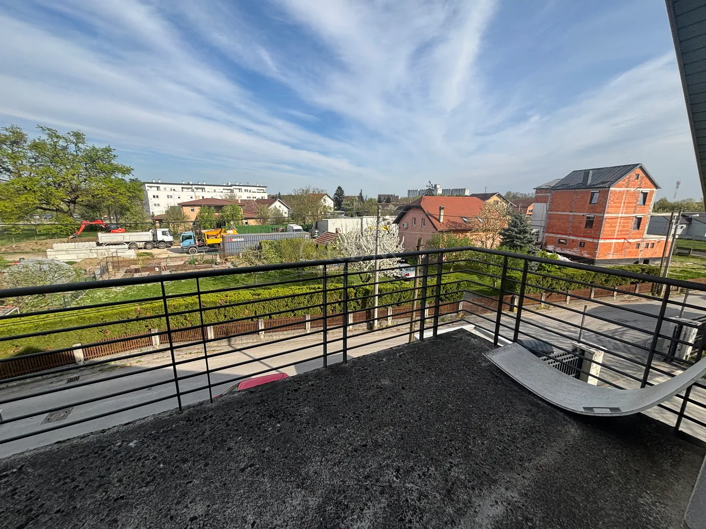 stan trnava zagreb, 228 m2 neto, terasa, balkon, prilika - slika 5