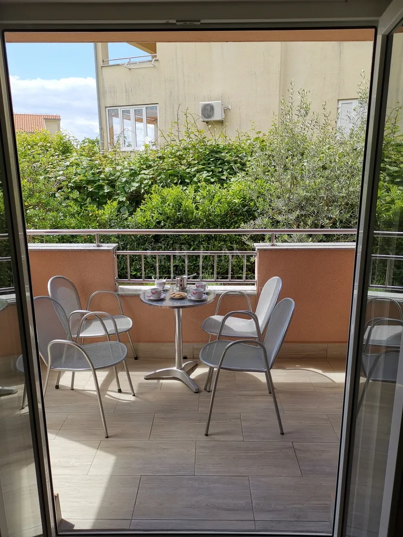 stan malinska krk, 62 m2+75 m2 vrt+parking - slika 9