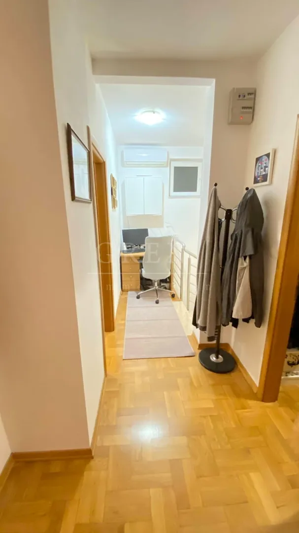 stan zagreb brestje, 110 m2+33 m2 vrt+2 parkinga - slika 7