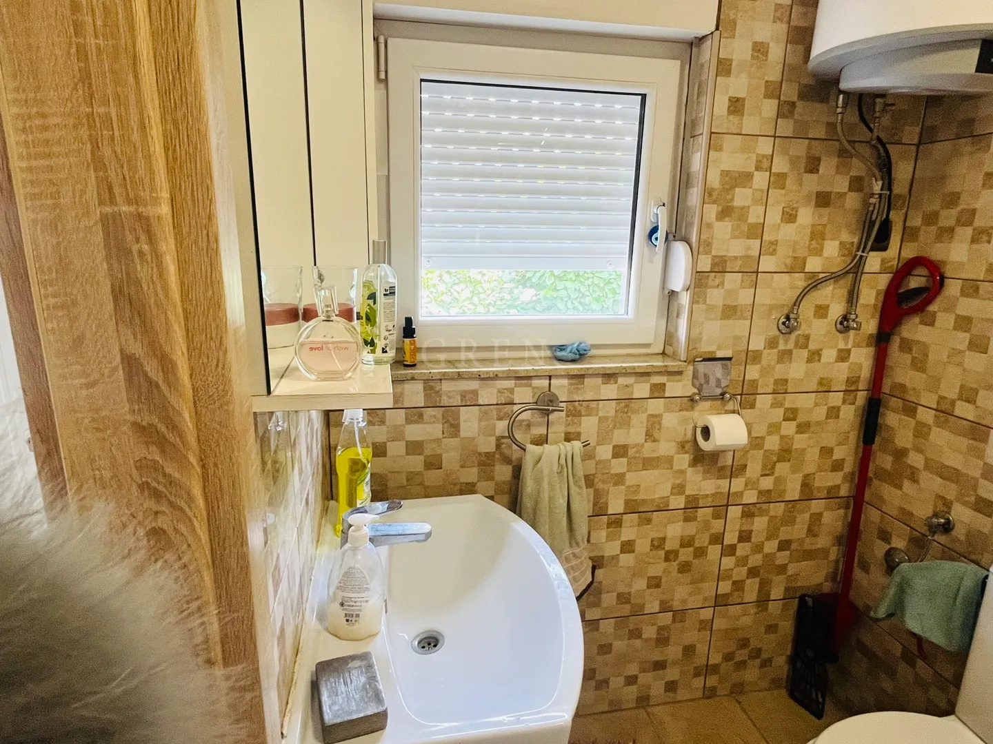 na prodaju – dvije šarmantne kućice(112m2) u cvijeću! - slika 8