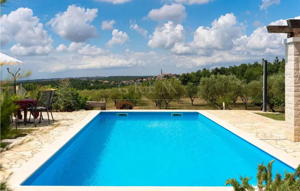 vila sa bazenom okolica višnjana, 160 m2, prodaja, prilika - slika 4