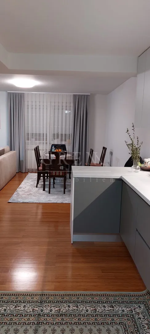 kuća zagreb dubrava, 280 m2, garaža, pomoćni objekt - slika 7