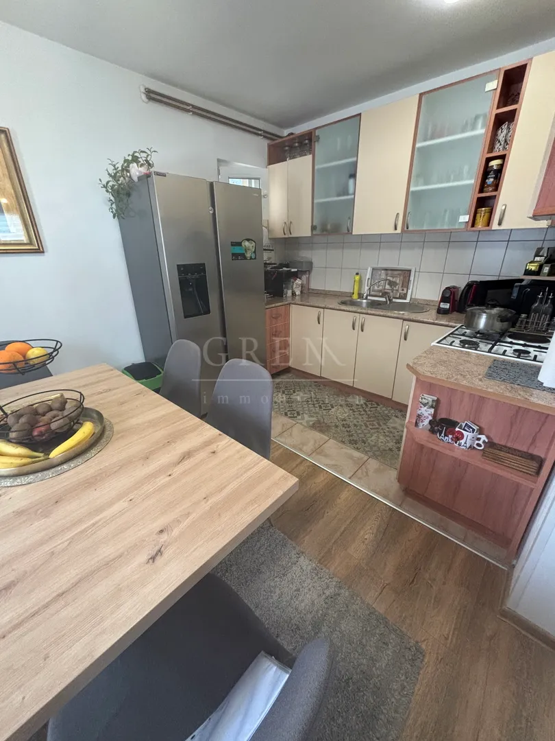 samostojeća kuća zagreb, žitnjak, 157 m2, 415 m2 parcela - slika 6