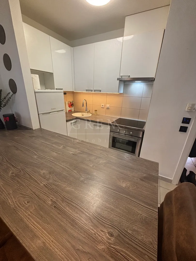 stan zagreb jakuševec, 54.18 m2+parking 11.48 m2 - slika 8