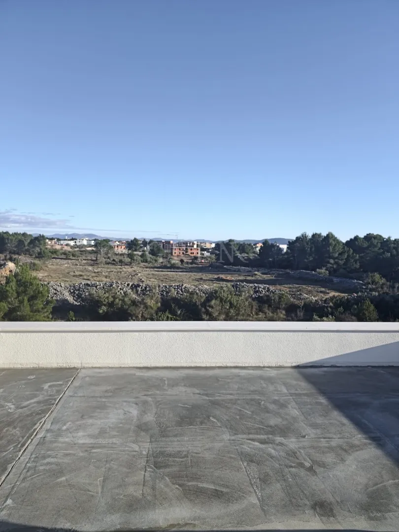 prodaja,vodice srima, dvojna kuća 204,40 m² (neto) sa bazenom! - slika 10