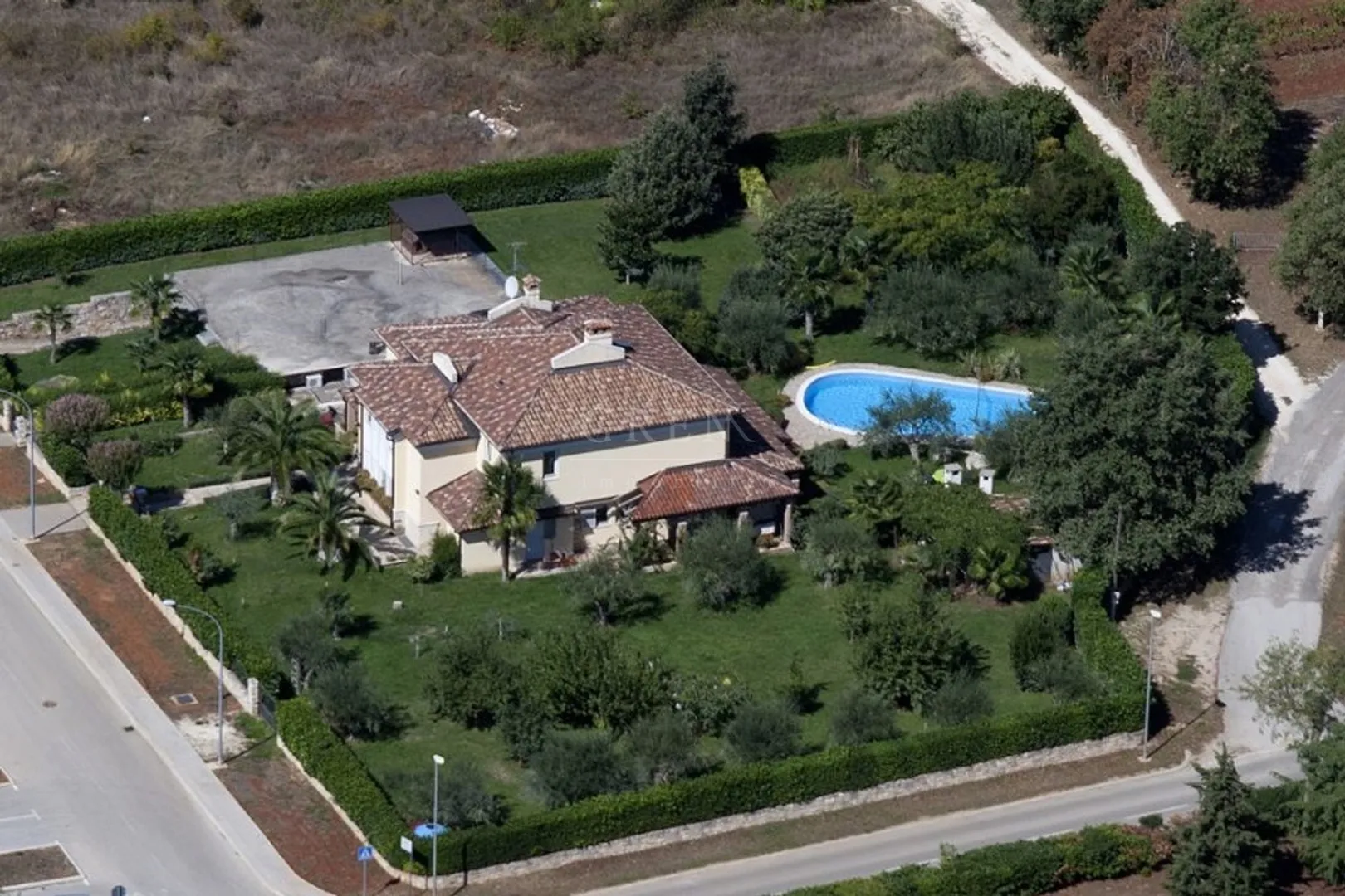 prekrasna vila poreč, 800 m od mora, 420 m2 - slika 12