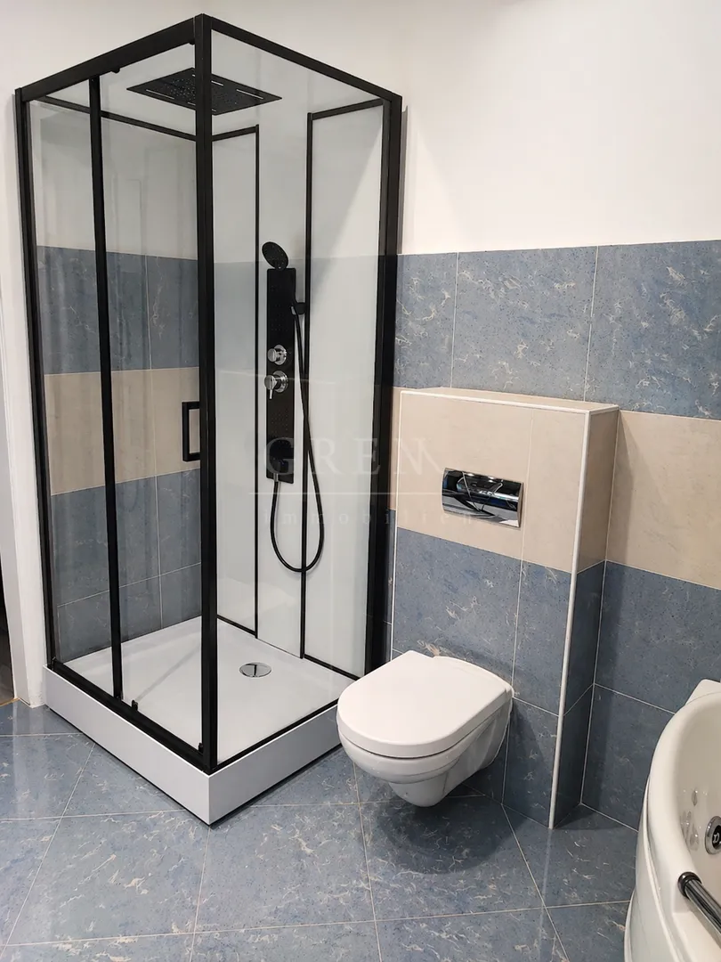 strogi centar / zagreb / lift / 112m²/ 2 parkinga / terasa - slika 9