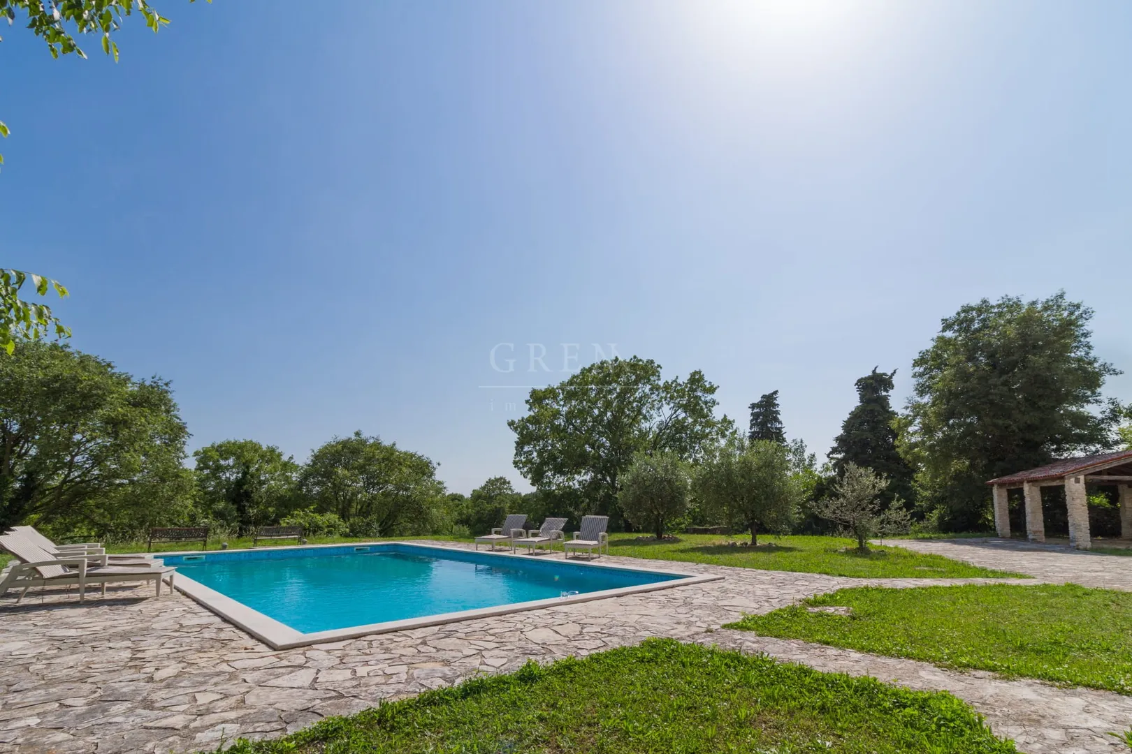 prekrasna kamena vila s bazenom – barban! - slika 4