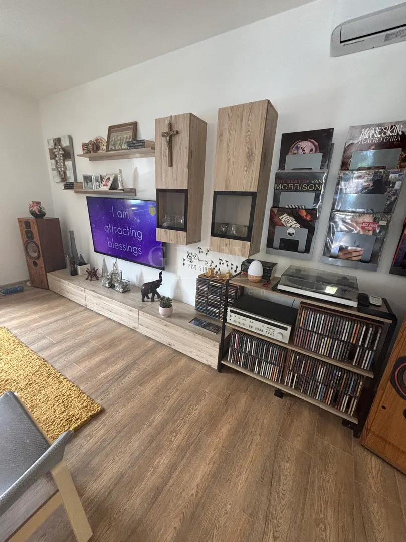 samostojeća kuća zagreb, žitnjak, 157 m2, 415 m2 parcela - slika 3