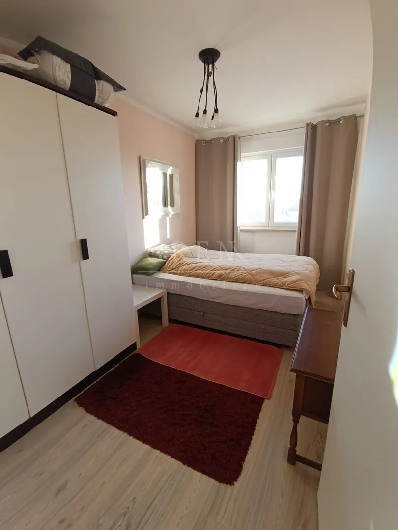 dvojna kuća udaljena 2 km od mora - slika 8