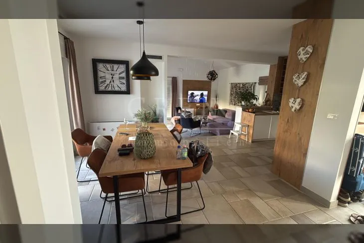 lijepa vila 500 m od centra mjesta - slika 9