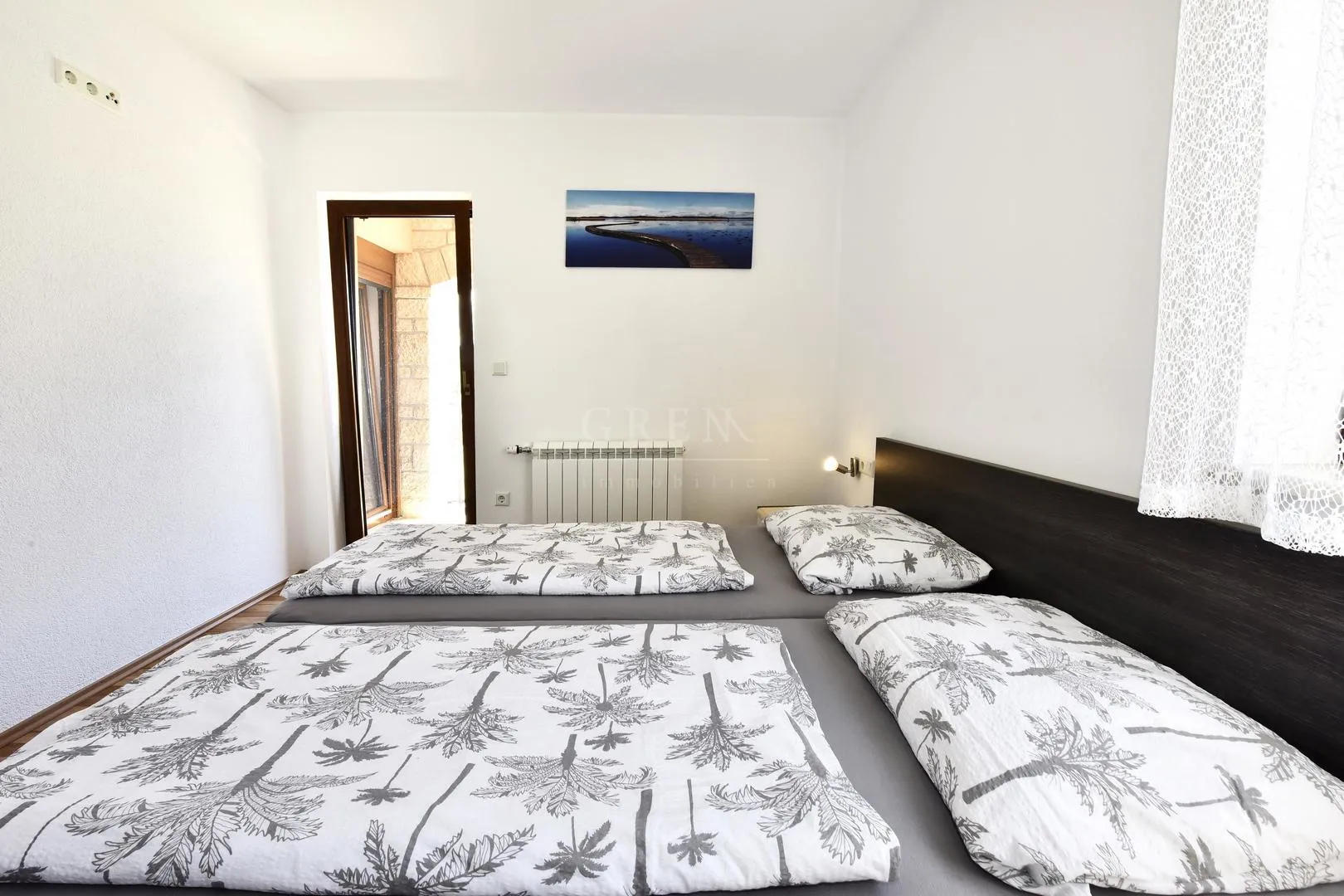 kuća sa 4 apartmana 7 km od poreča - slika 20