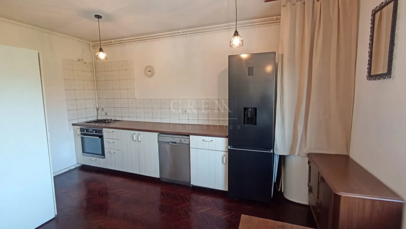 3-sobni stan širi centar 80m² parking/tramvaj zona - slika 6