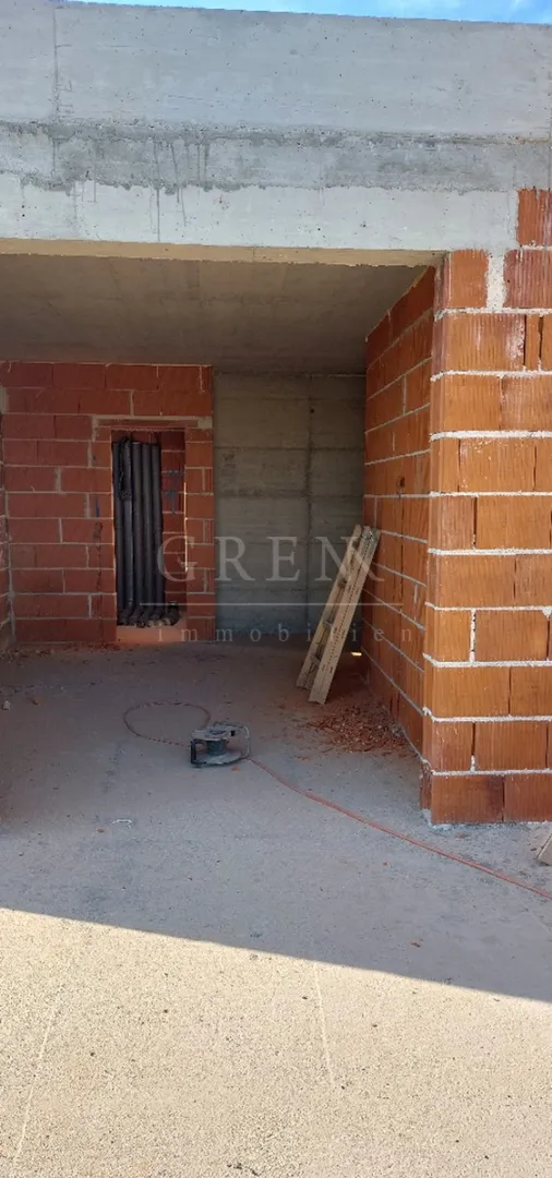 penthouse u taru sa pogledom na more - slika 7