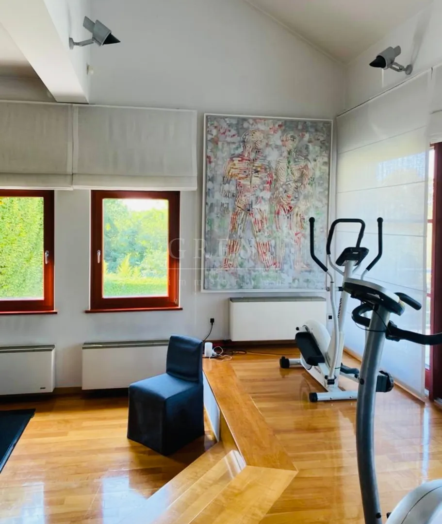 pantovčak – luksuzna vila(425m2), s bazenom,prodaja! - slika 9