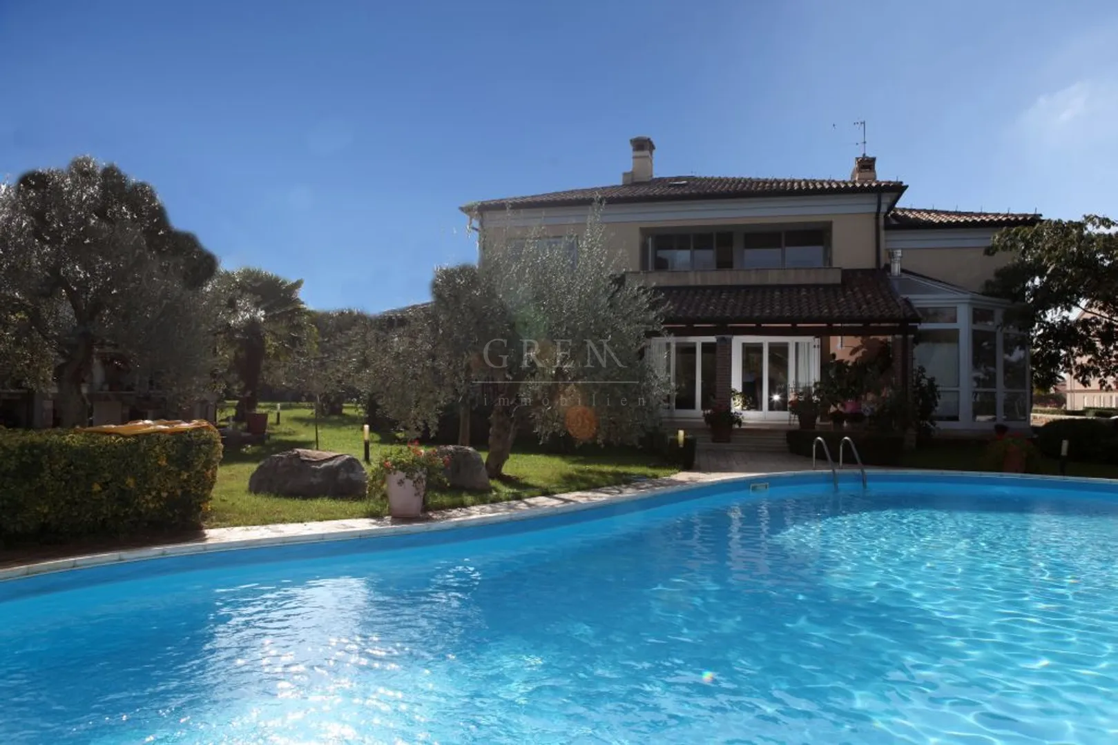 prekrasna vila poreč, 800 m od mora, 420 m2 - slika 8