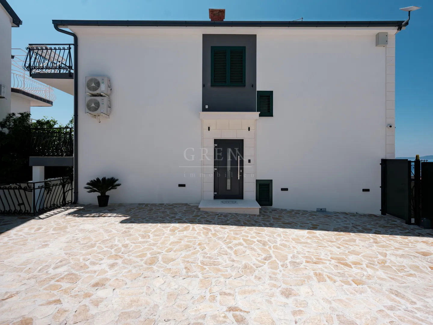 luksuzna vila s panoramskim pogledom, 390 m2 - čiovo, okrug gornji - slika 23