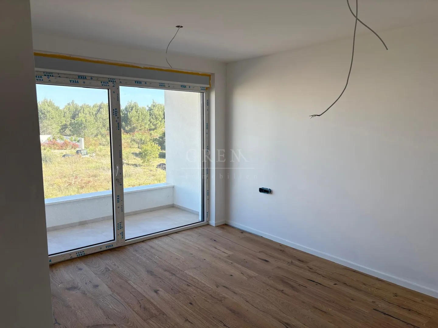 prodaja,vodice srima, dvojna kuća 204,40 m² (neto) sa bazenom! - slika 16