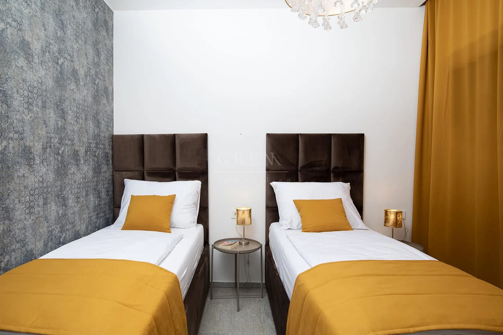 vila sa bazenom, okolica pula, 1 km od mora, 300 m2, prodaja - slika 21