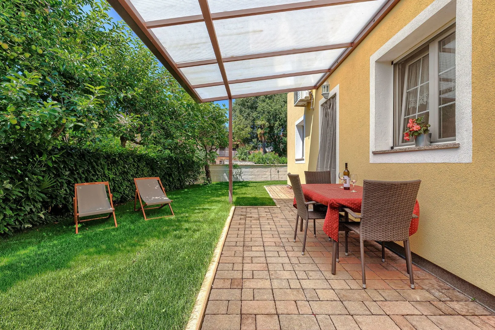 kuća poreč sa 5 apartmana 1,5 km od mora, prilika - slika 5