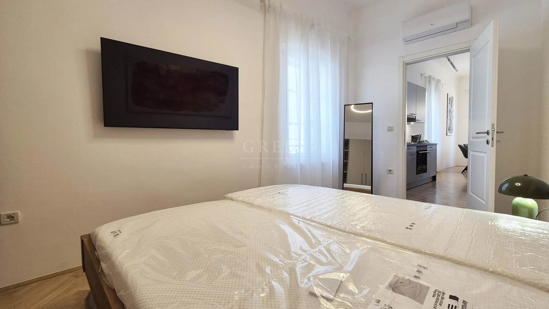 poreč stari grad renoviran stan - slika 14