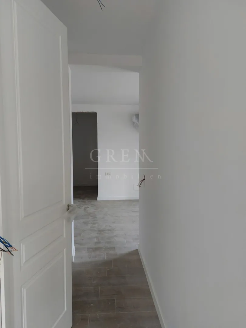 prekrasan stan na izvrsnoj lokaciji, 300 metara od mora, 89 m2, prodaja - slika 6