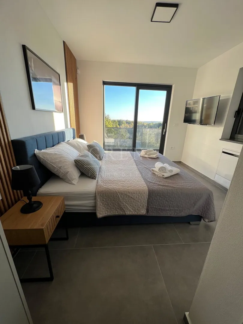 vila s bazenom u istri - smoljanci (svetvinčenat) - slika 10