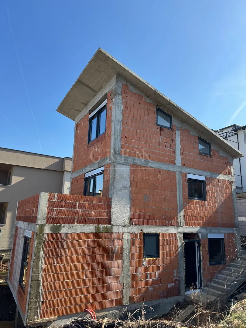 Stan Zagreb Maksimir, Novogradnja, 75m2