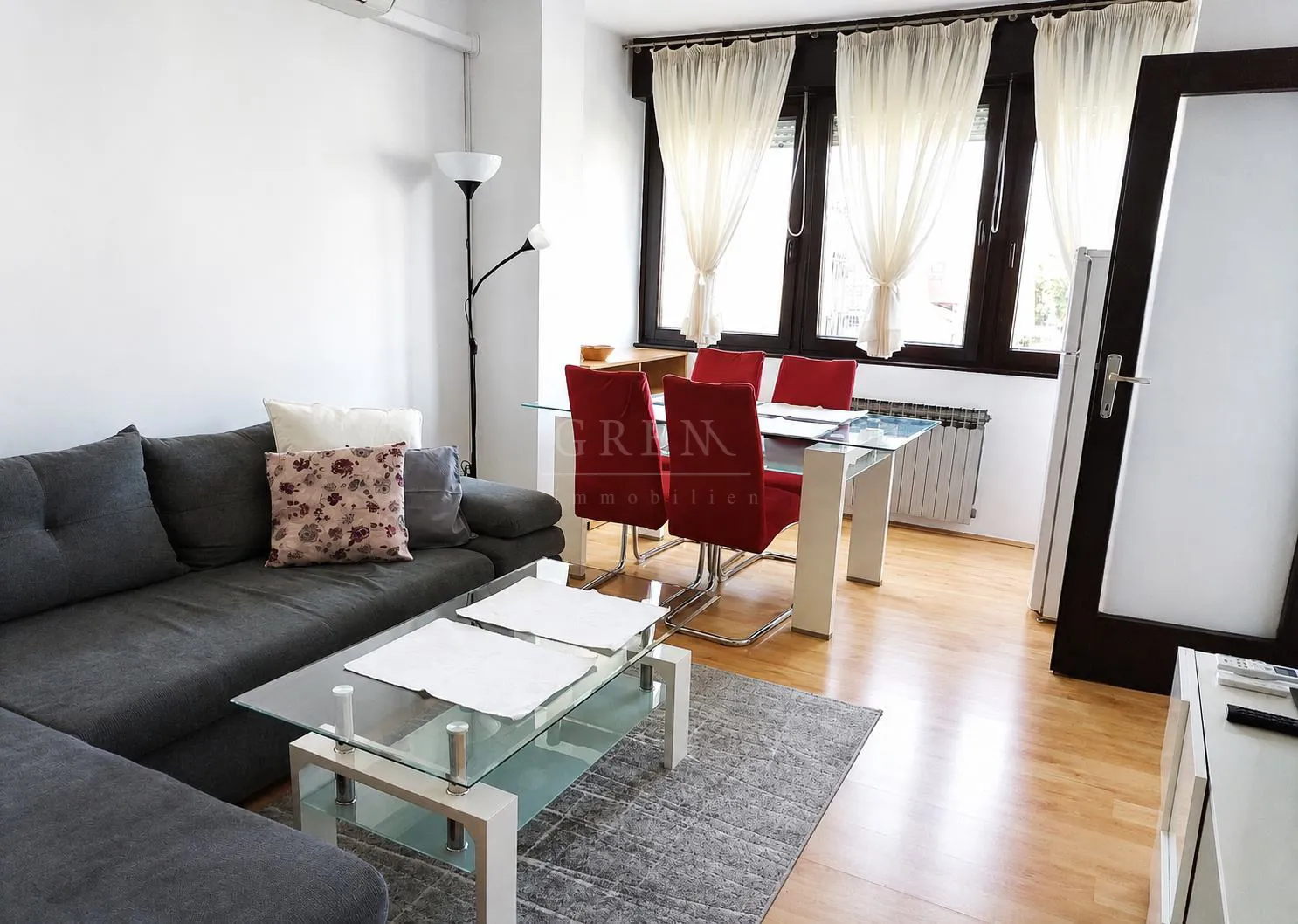 Prvi red do Jaruna, Ugodan 2-sobni stan, 35 m2 - Jarun, Zagreb
