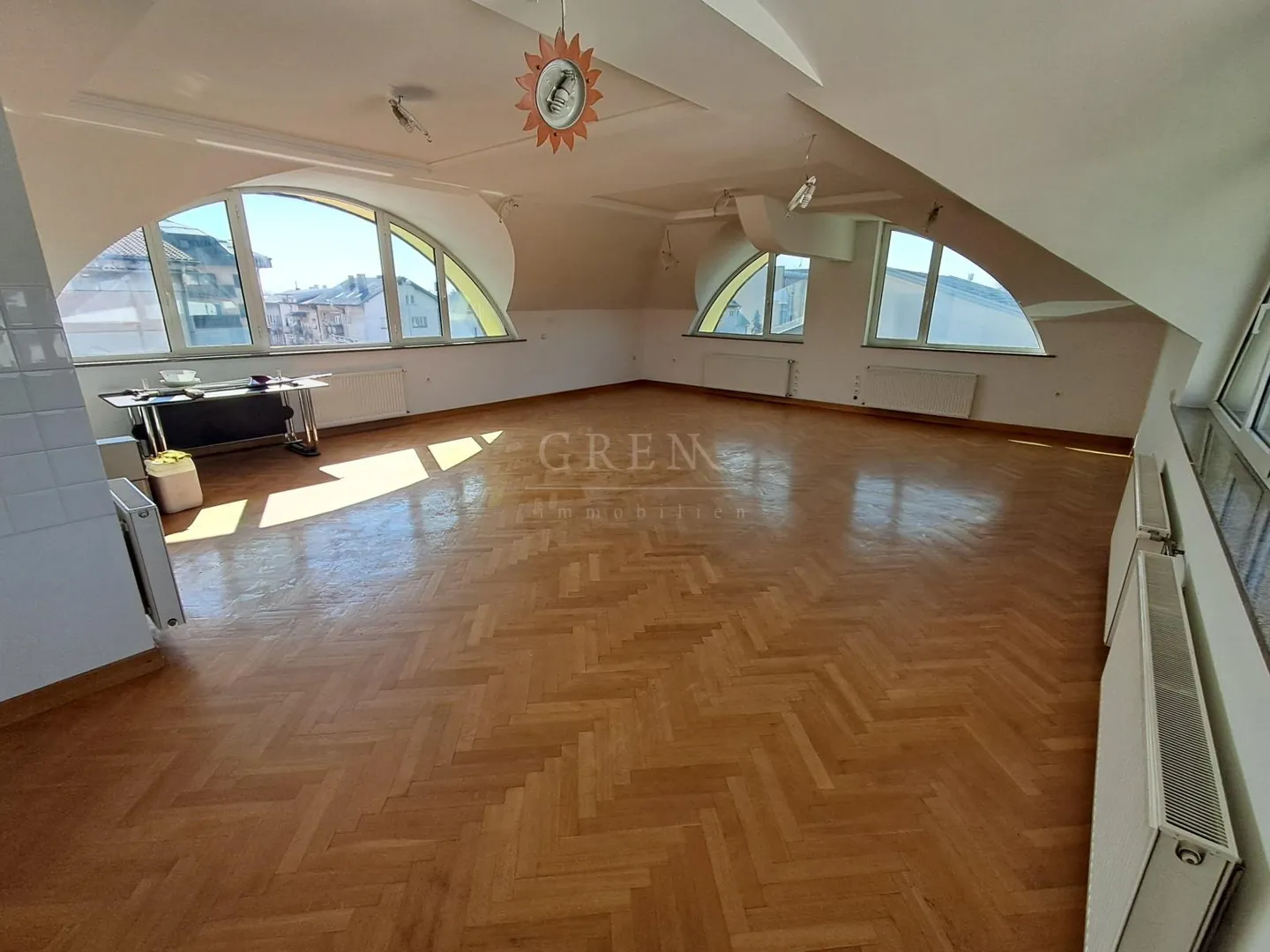 Stan Zagreb Gornja Dubrava, 144 m2, Teslićka, PRILIKA