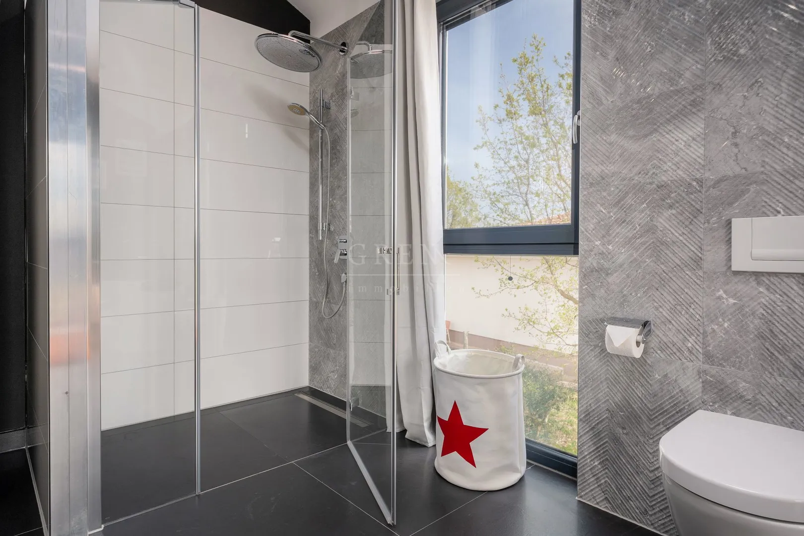 moderna vila sa velikom okućnicom u okolici poreča - slika 36