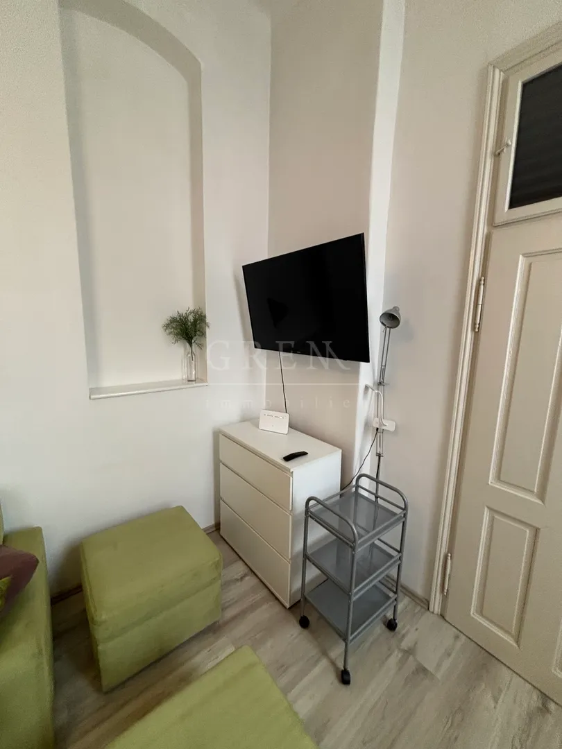 stan zagreb donji grad, 50 m2+20 m2 spremište, prilika - slika 12