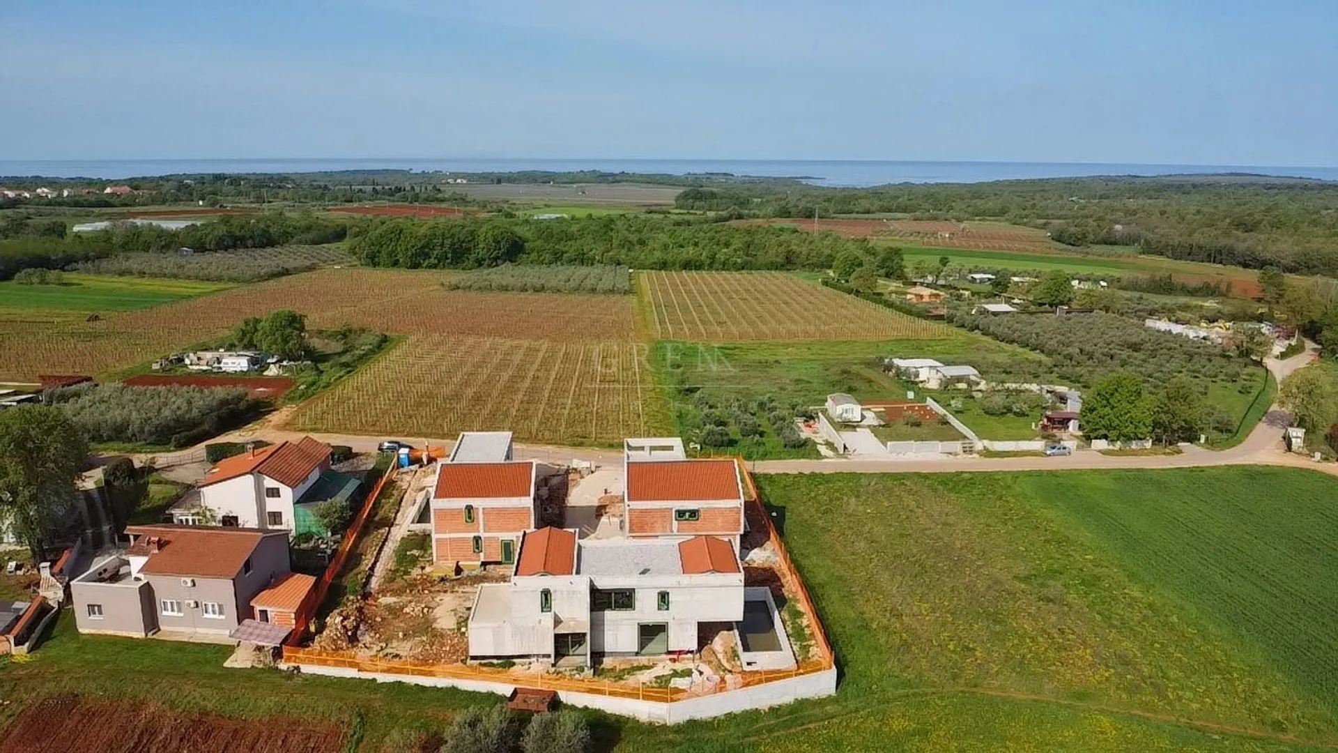lijepa vila u izgradnji sa pogledom na more, poreč 5 km - slika 10